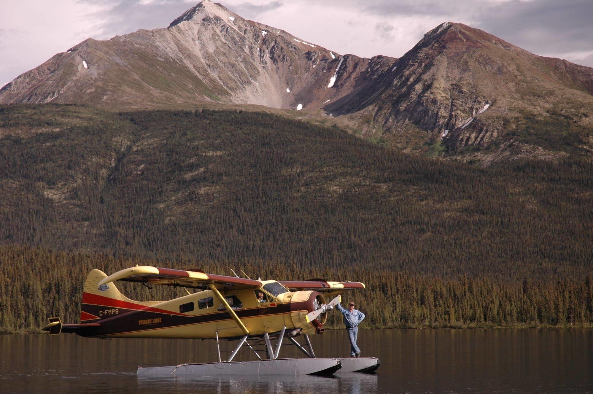 Inconnu Lodge Mcevoy Lake Экстерьер фото